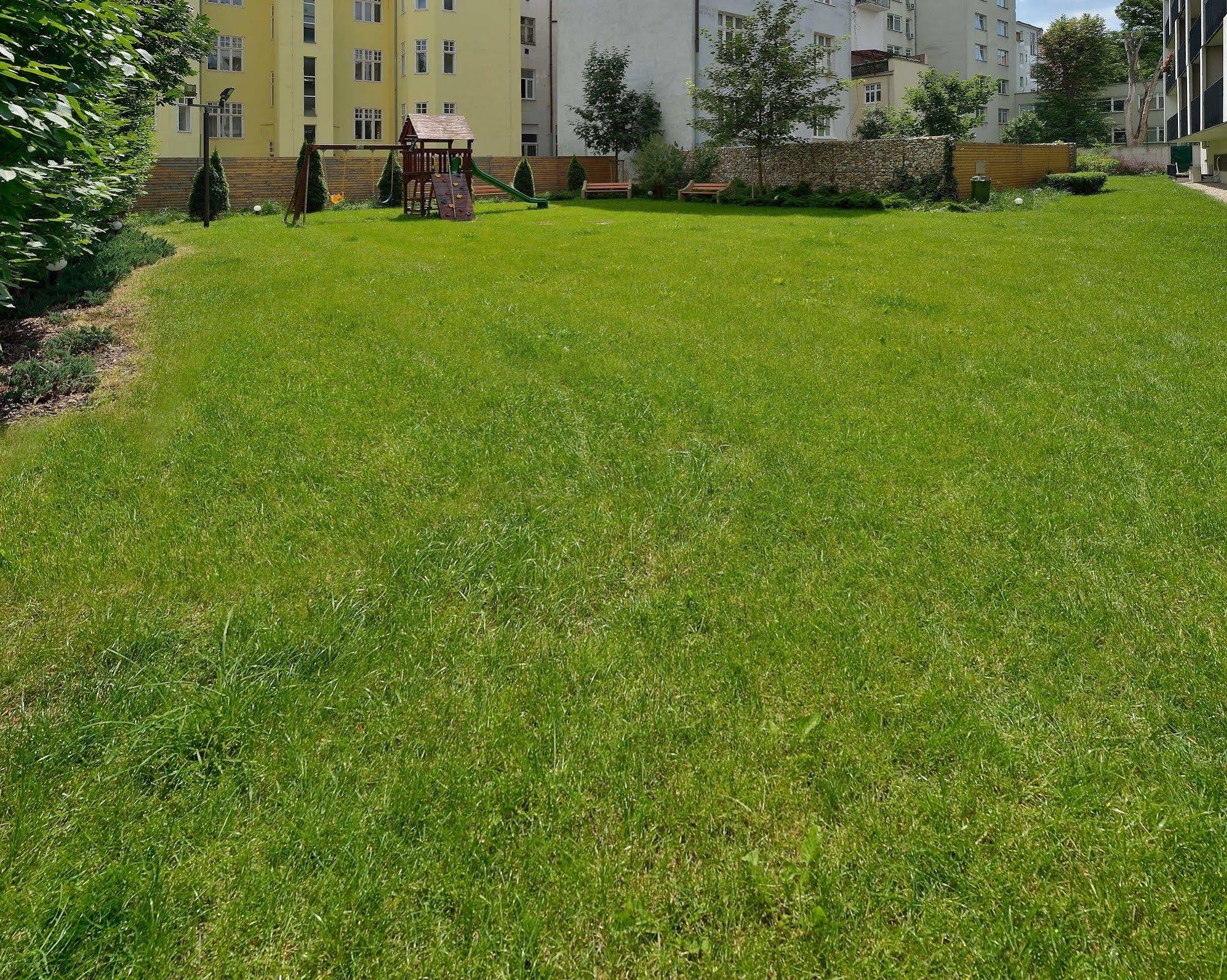 Ambiente Serviced Apartments - Dunajska Pressburg Exterior foto
