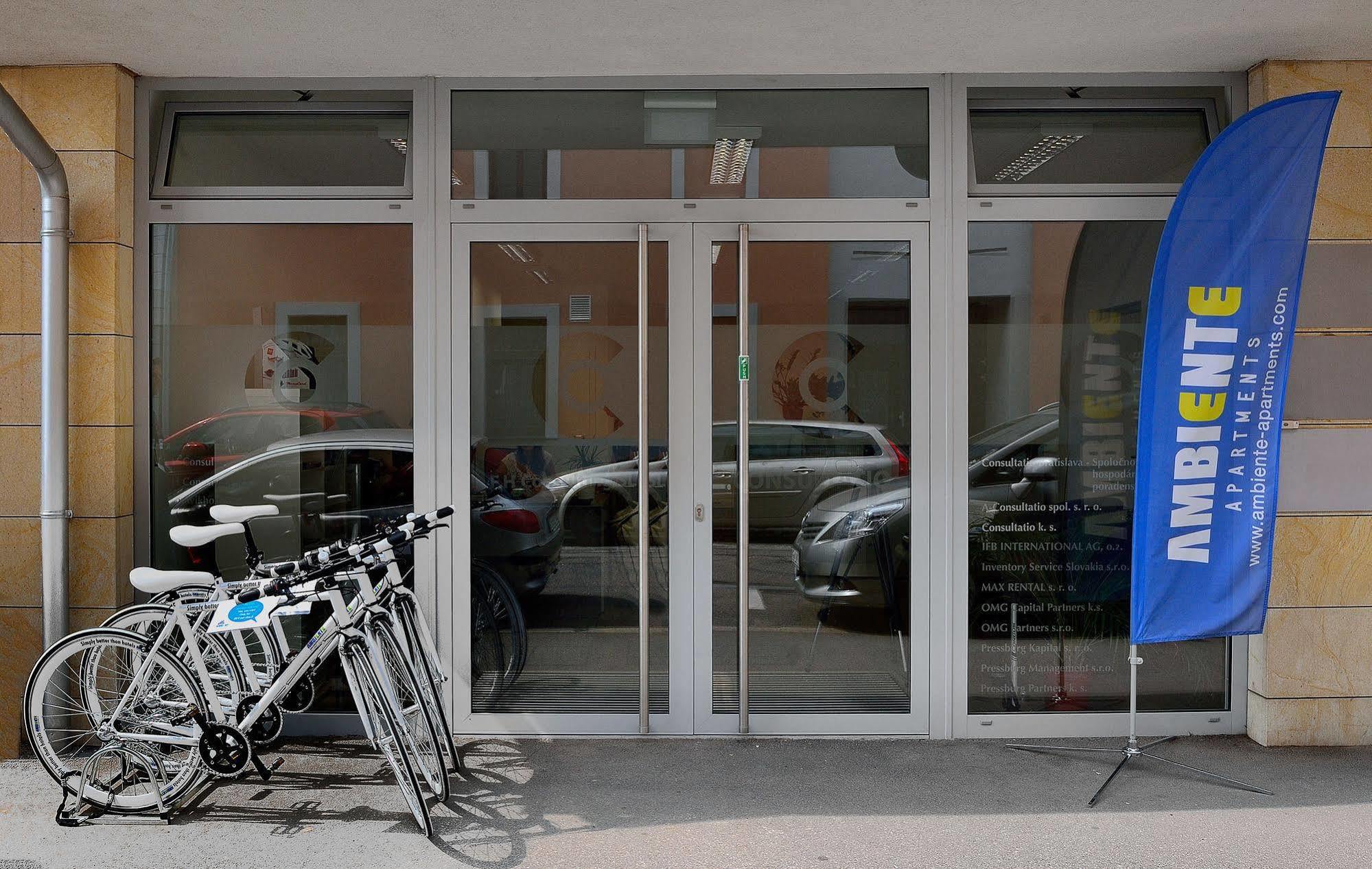 Ambiente Serviced Apartments - Dunajska Pressburg Exterior foto